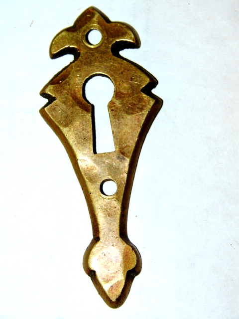 ANTIQUE RESTORATION HARDWARE AT ROBINSONS ANTIQUES ESCUTCHEONS