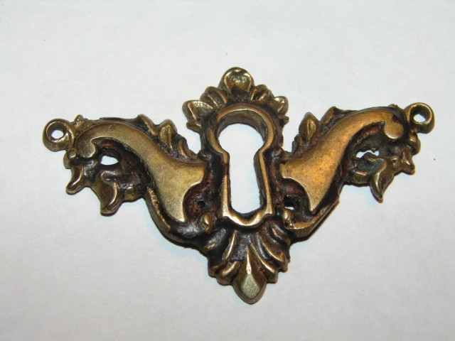 ANTIQUE RESTORATION HARDWARE AT ROBINSONS ANTIQUES ESCUTCHEONS